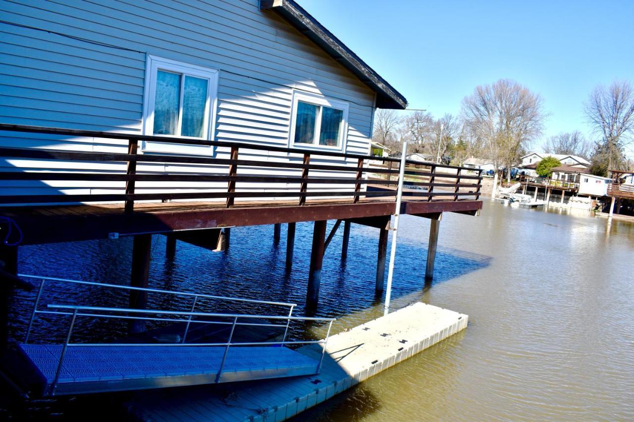 Fishing Bungalow On The Water W/Private Dock Клирлейк Экстерьер фото